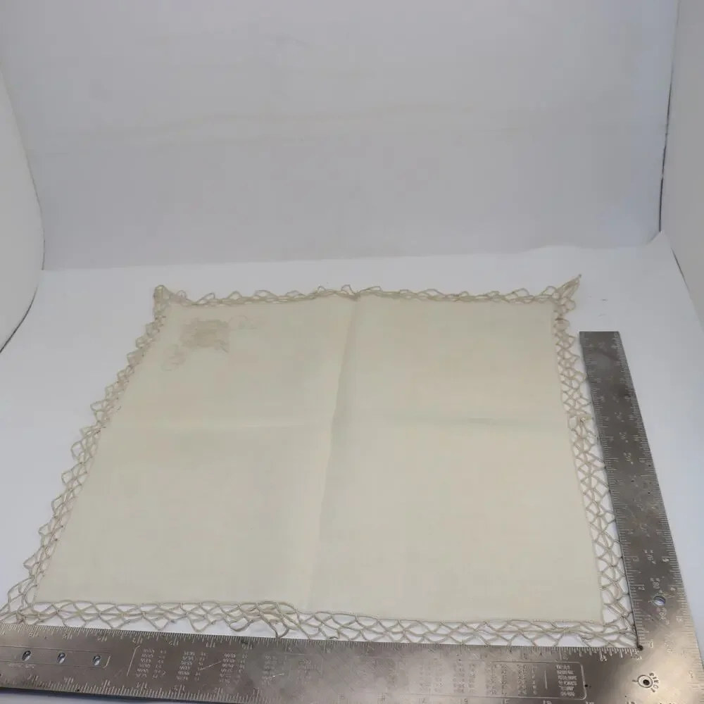 Vintage Cream Linen Napkins w Crochet Lace Set of 9‎